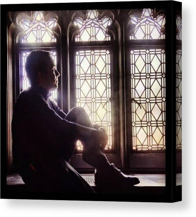 Picoftheday Canvas Print featuring the photograph Meditating by Luis Alberto