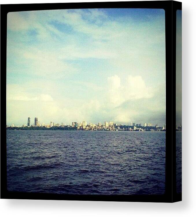 Sea Canvas Print featuring the photograph Mumbai Skyline by Parth Patel