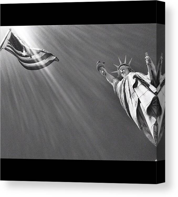 Statue Canvas Print featuring the photograph Saluting The Flag by Soda Love