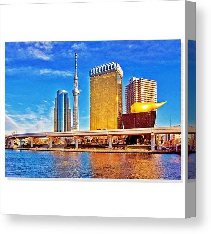 Thebesteditor Canvas Print featuring the photograph #sky_perfection #ic_sky #rebel_sky #igs by Tommy Tjahjono