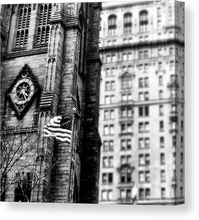 Black And White Canvas Print featuring the photograph Trinity Church by Lizzy M