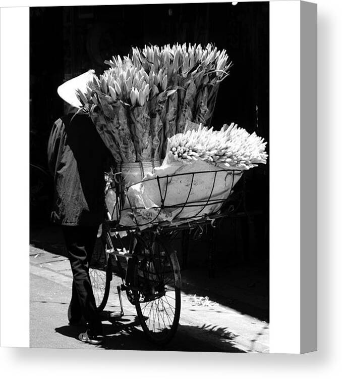 Monochromatic Canvas Print featuring the photograph Flowers. #blackandwhite by Jesper Staunstrup