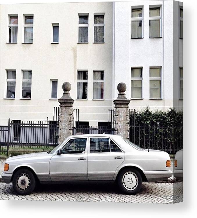 Tempelhof Canvas Print featuring the photograph Mercedes-benz 420 Se

#berlin by Berlinspotting BrlnSpttng