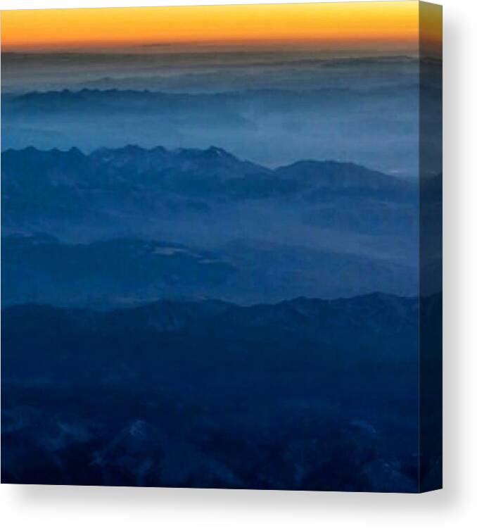  Canvas Print featuring the photograph Mountain View 
https://flic.kr/p/pbk54d by Jerry Renville