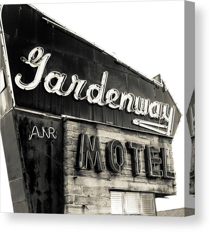 Route 66 Canvas Print featuring the photograph No Vacancy by Holly Ross