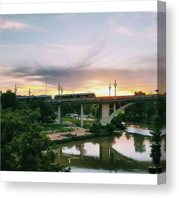 Beautiful Canvas Print featuring the photograph Really Into Sunsets These by Roslyn Igbani