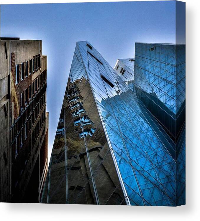 Nikond5200 Canvas Print featuring the photograph Spaceship Architecture...
#newyork by Micha Dziekonski