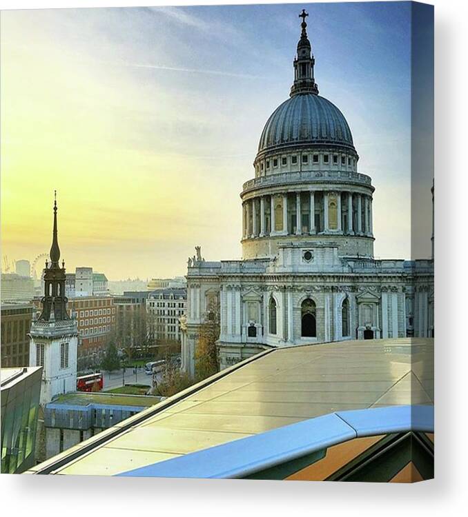 Guardiantravelsnaps Canvas Print featuring the photograph Sunsetting Over London, Love This by Paul Stayt