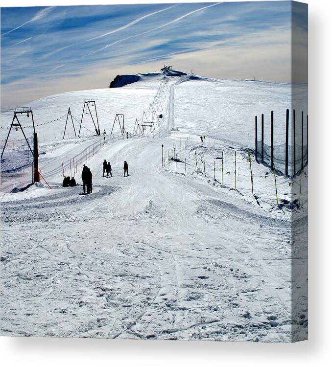 Zermatt Canvas Print featuring the photograph Top of the Alps Ski Trail by Sue Morris