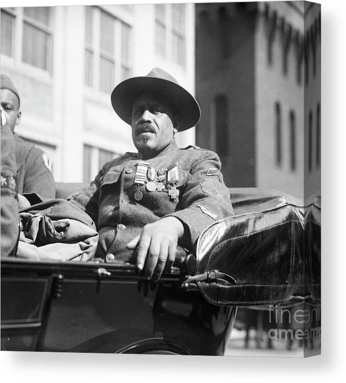People Canvas Print featuring the photograph Harry Moore In Parade by Bettmann