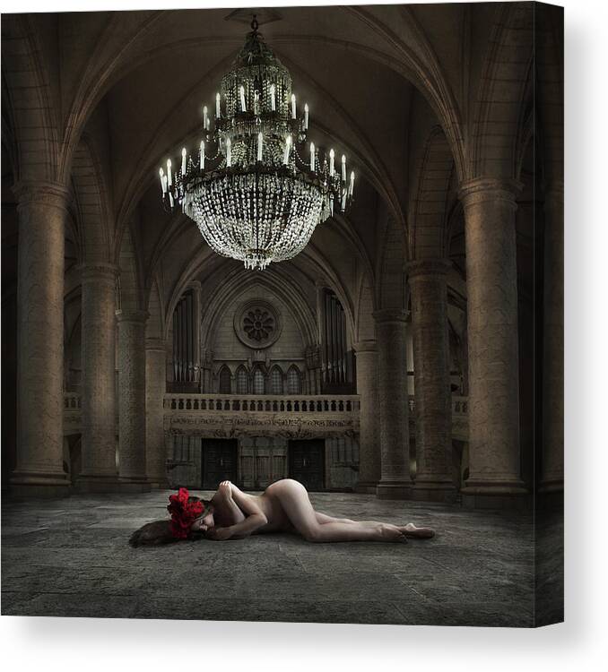 Palace Canvas Print featuring the photograph Maria Magdalena by Elyzaly