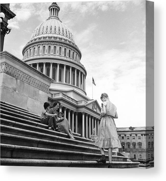 Sibling Canvas Print featuring the photograph Outside The Capitol by Rae Russel