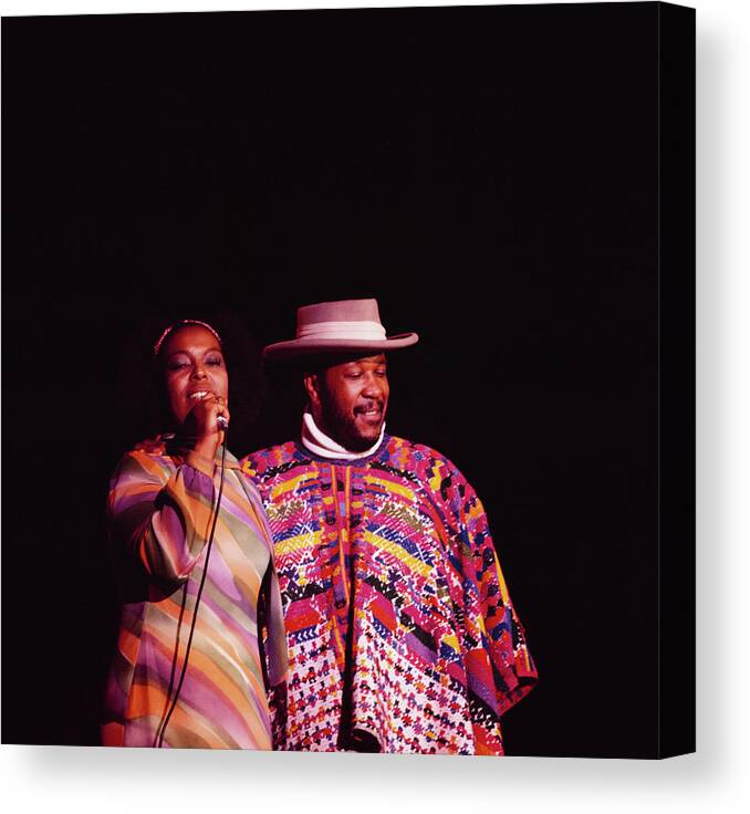 Singer Canvas Print featuring the photograph Roberta Flack And Les Mccann Perform At by David Redfern