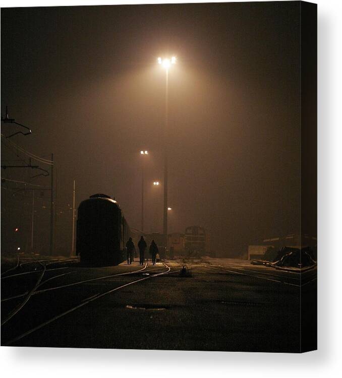 People Canvas Print featuring the photograph Station At Night by Nicola Filardi