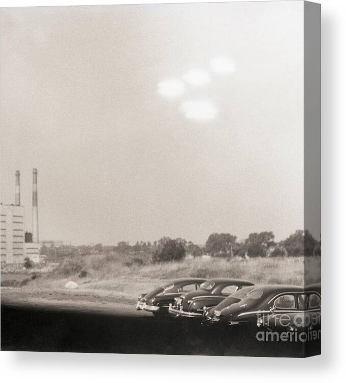 Salem Canvas Print featuring the photograph Unidentified Flying Objects by Bettmann