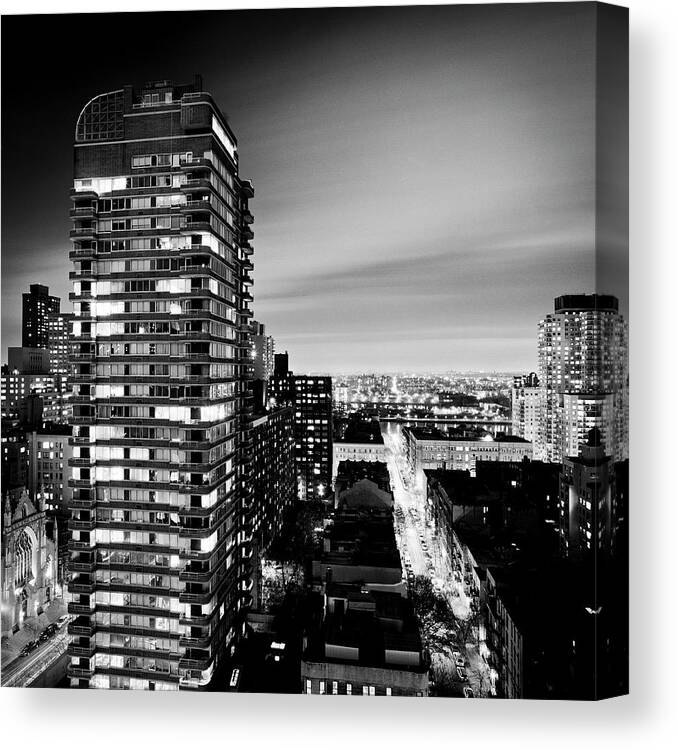 Outdoors Canvas Print featuring the photograph Upper East Side Of Manhattan by Adam Garelick