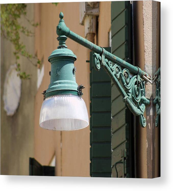 Street Light Canvas Print featuring the photograph Street Lamp - Venice by Yvonne M Smith