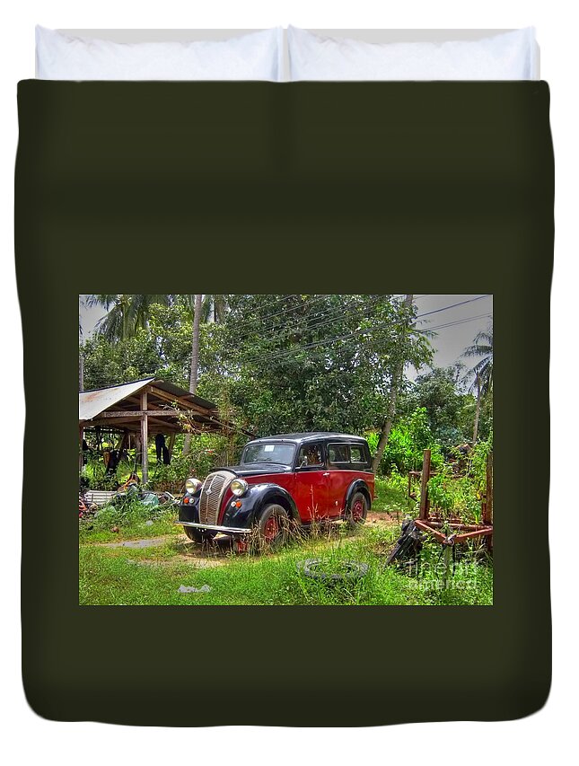 Michelle Meenawong Duvet Cover featuring the photograph English Cab by Michelle Meenawong