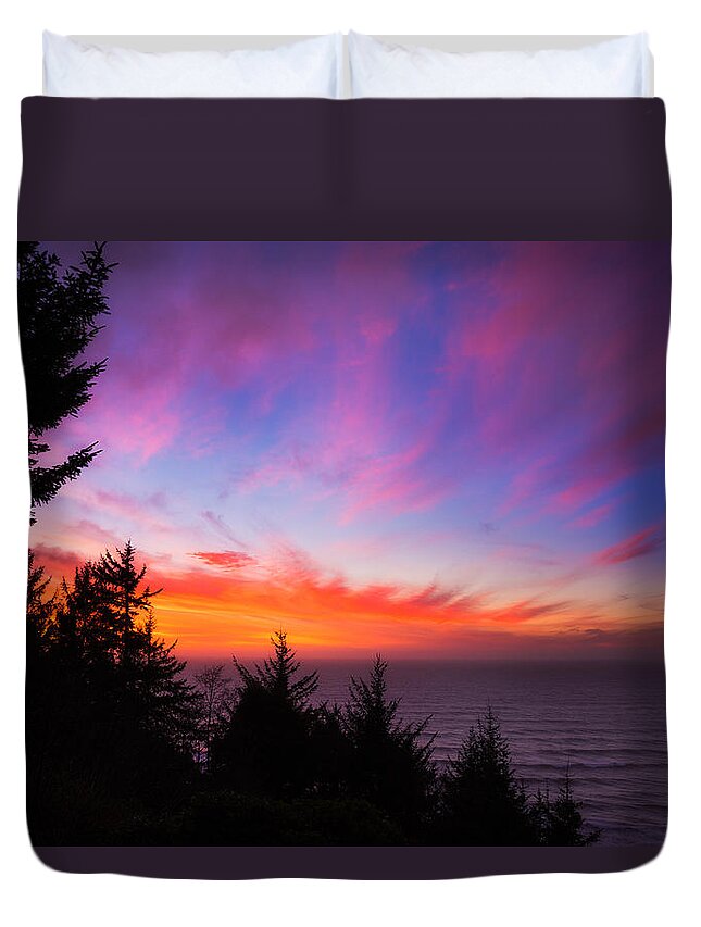 Sunset Duvet Cover featuring the photograph Coastal Skies by Darren White