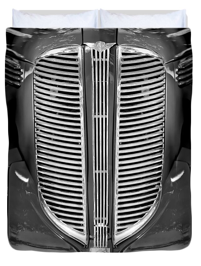 Dodge Brothers Grille Duvet Cover featuring the photograph Dodge Brothers Grille #1 by Jill Reger