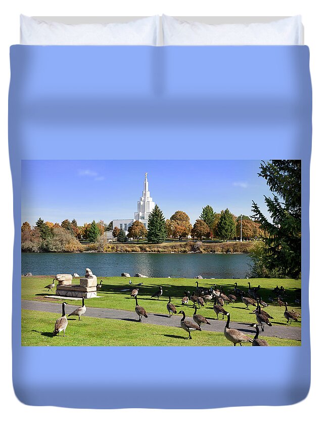 Built Structure Duvet Cover featuring the photograph Idaho Falls City Landmark #1 by Kingwu
