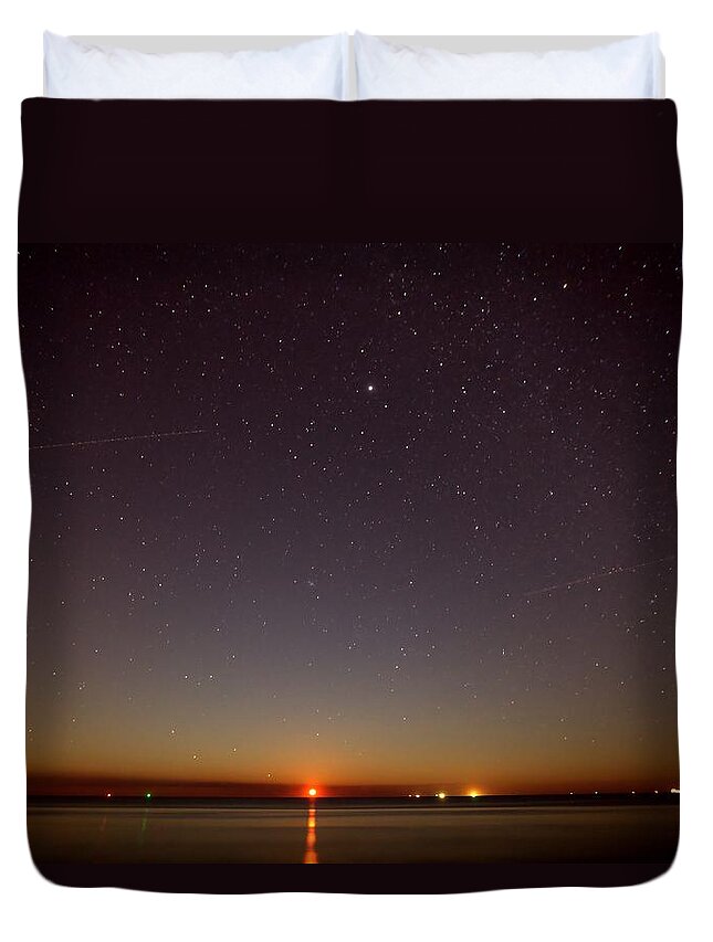 9415 Duvet Cover featuring the photograph Moonrise on Tybee Island #1 by Gordon Elwell