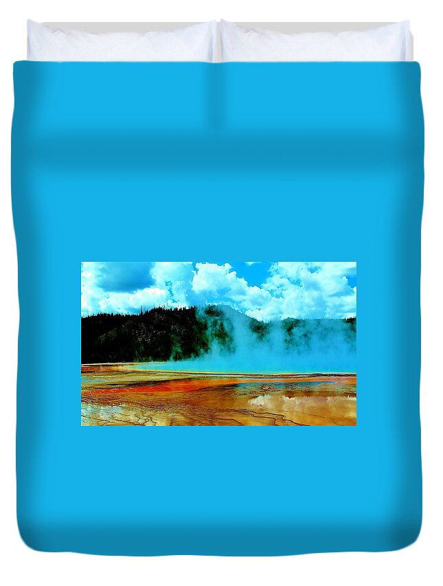 Yellowstone National Park Duvet Cover featuring the photograph Off to the side #1 by Catie Canetti
