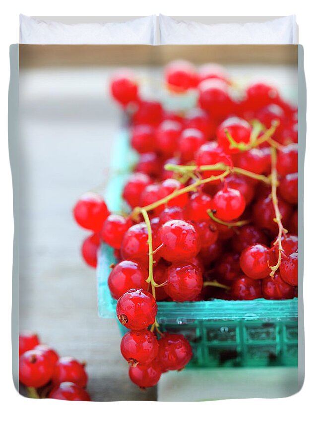 Red Currant Duvet Cover featuring the photograph Red Currants #1 by Nicolesy