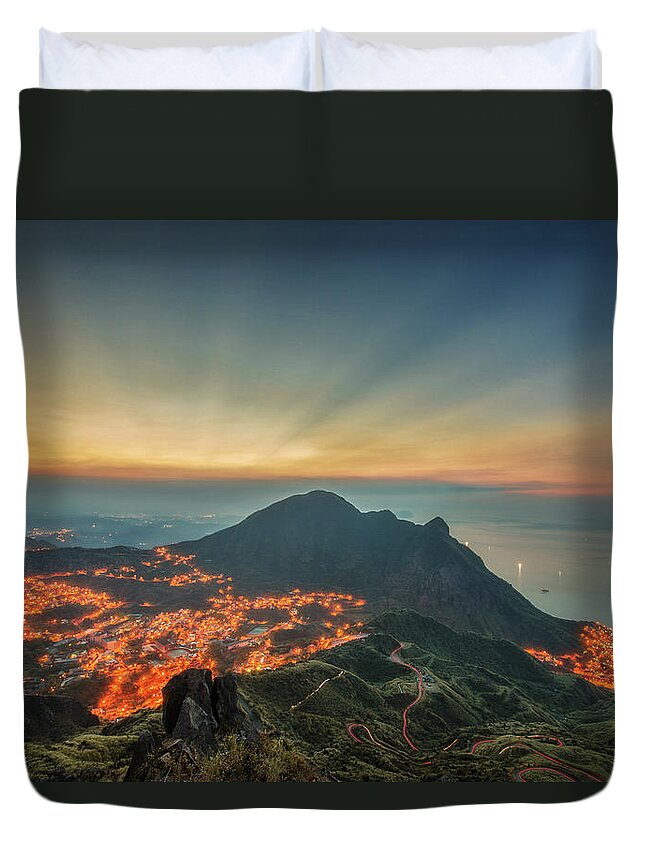 Scenics Duvet Cover featuring the photograph Taiwan #1 by Chia-hsing Wu