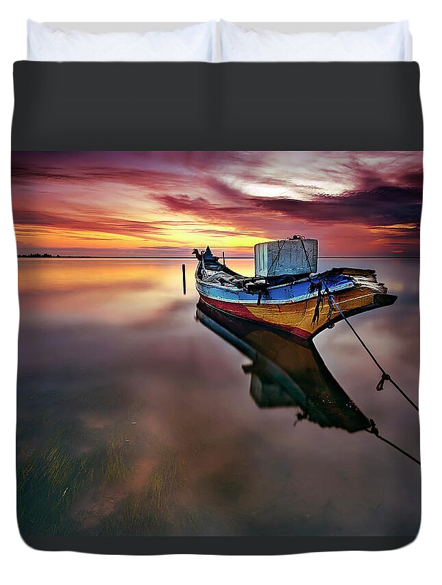 Rope Duvet Cover featuring the photograph Traditional Kelantan Fishing Boat #1 by Tuah Roslan
