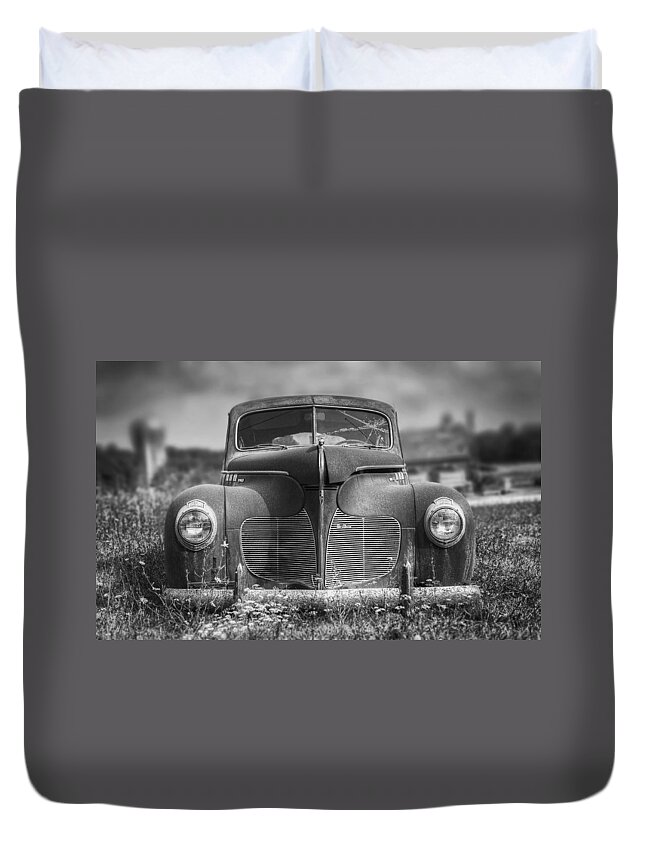 Desoto Duvet Cover featuring the photograph 1940 DeSoto Deluxe Black and White by Scott Norris