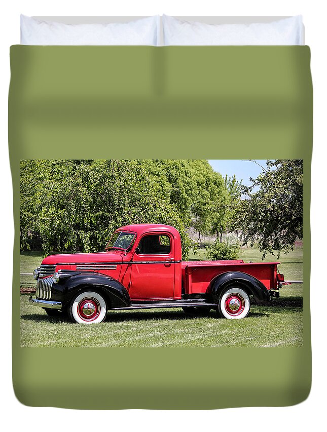 1946 Chevrolet Duvet Cover featuring the photograph 1946 Chevy Pickup by E Faithe Lester