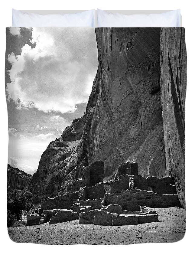 Canyon De Chelly Duvet Cover featuring the photograph Canyon De Chelly #1 by Steven Ralser