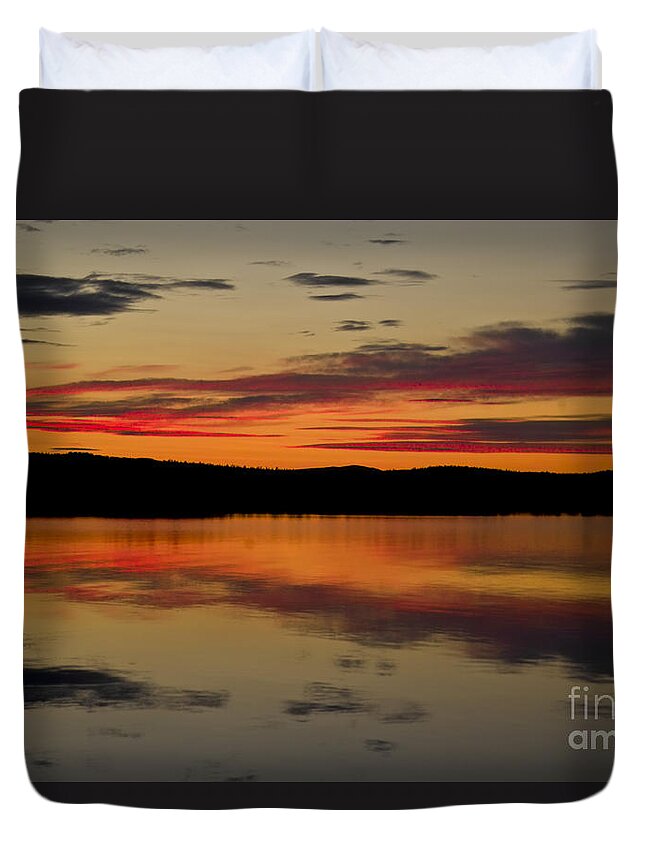 Water Duvet Cover featuring the photograph Evening Sky by Heiko Koehrer-Wagner