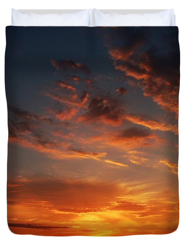 Stormscape Duvet Cover featuring the photograph Nebraska Sunset #3 by NebraskaSC