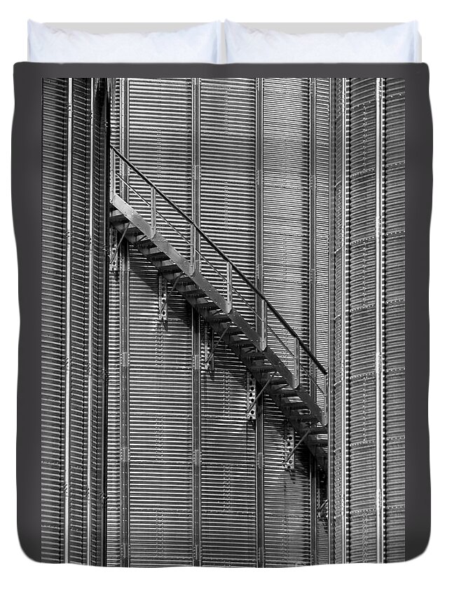 Wisconsin Duvet Cover featuring the photograph Silos #3 by Steven Ralser