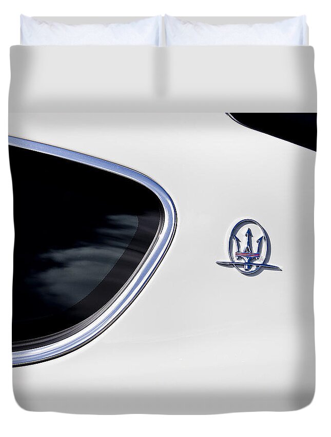 Italian Cars Duvet Cover featuring the photograph 2012 Maserati GranTurismo S by Rich Franco