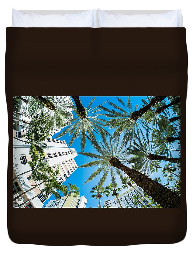 Architecture Duvet Cover featuring the photograph Miami Beach #24 by Raul Rodriguez