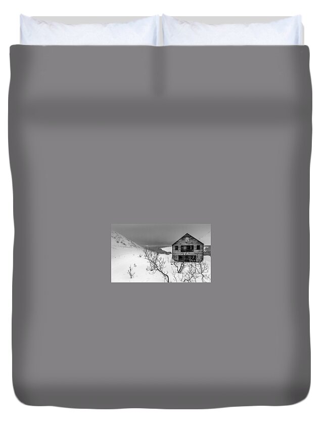 Snow Duvet Cover featuring the photograph Hatcher's Pass #4 by Andrew Matwijec