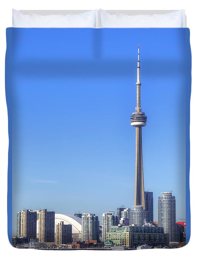 Skyline Duvet Cover featuring the photograph Toronto #6 by Joana Kruse