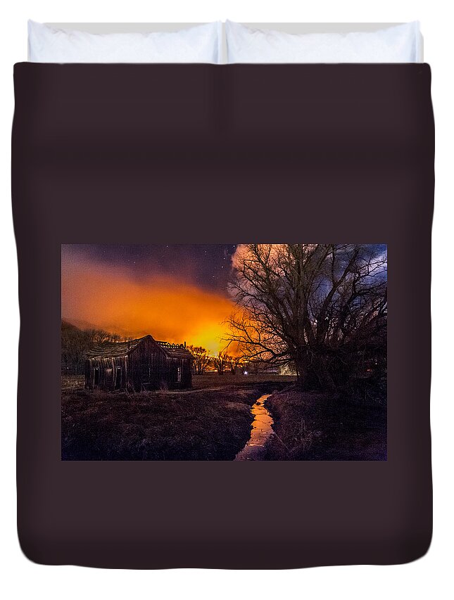 Fire Duvet Cover featuring the photograph Round Fire #1 by Cat Connor