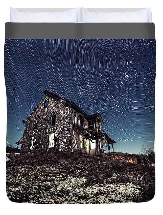 North Star Duvet Cover featuring the photograph Abandoned Farm House In Nova Scotia At by Shaunl