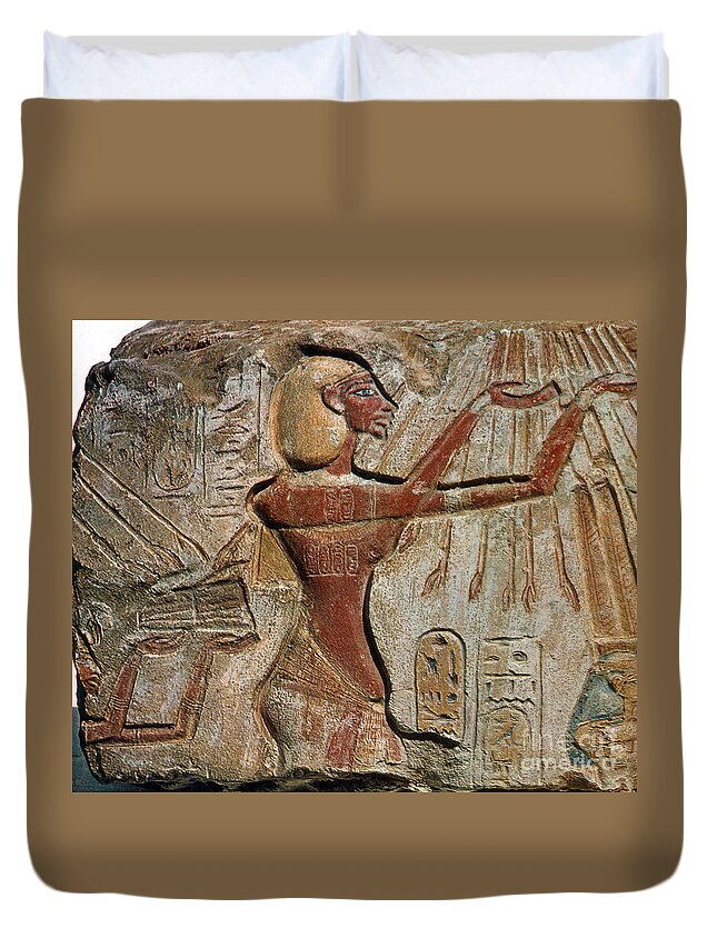 Archeology Duvet Cover featuring the photograph Akhenaten, New Kingdom Egyptian Pharaoh by Science Source