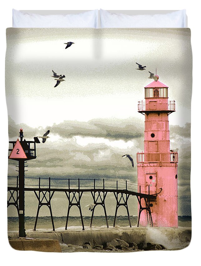 Algoma Pierhead Lighthouse Duvet Cover featuring the digital art Algoma Pierhead Lighthouse by Wernher Krutein