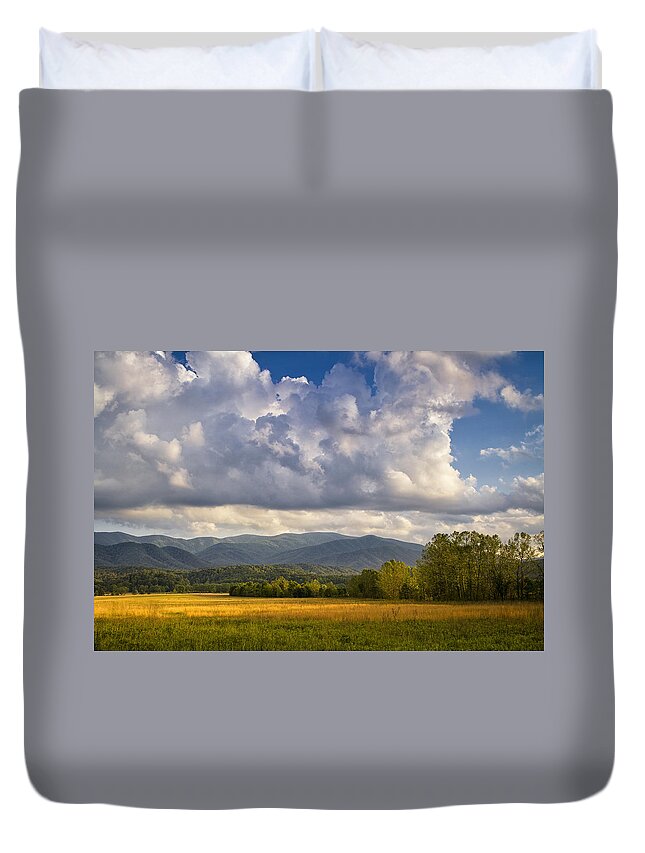 Smoky Mountains Duvet Cover featuring the photograph Amber Waves by Andrew Soundarajan