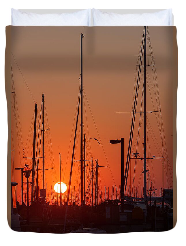 Clarence Holmes Duvet Cover featuring the photograph Annapolis Harbor Sunrise IV by Clarence Holmes