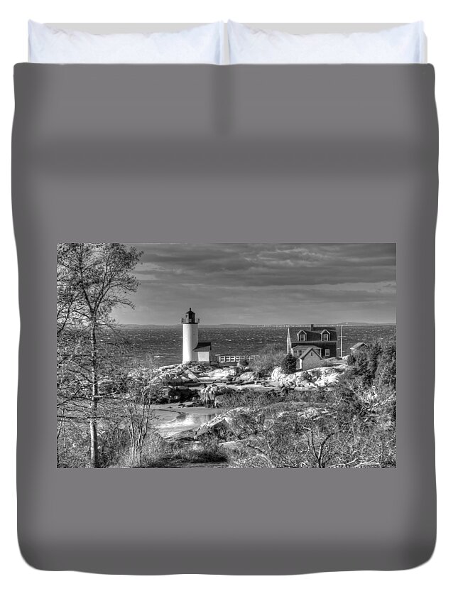 Annisquam Lighthouse Duvet Cover featuring the photograph Annisquam Lighthouse Black and White by Liz Mackney