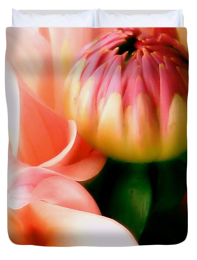 Dahlia Duvet Cover featuring the photograph Anticipation by Rory Siegel
