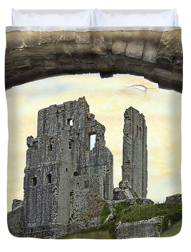 English Castles Duvet Cover featuring the photograph Archway To History by Linsey Williams
