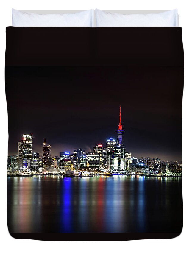 Tranquility Duvet Cover featuring the photograph Auckland City At Night - 40mm by Mike Mackinven